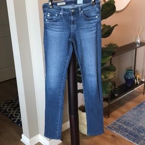 AG The Aubrey Skinny Straight Jean